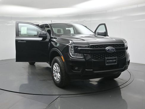 Used 2025 Ford Ranger XL image 30