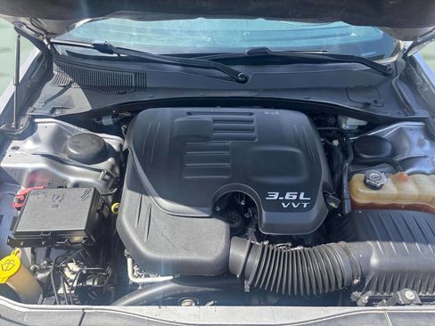 Used 2014 Chrysler 300 RWD image 30