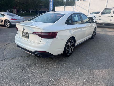 Used 2024 Volkswagen Jetta GLI Autobahn FWD image 5