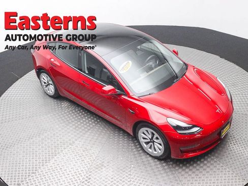 Used 2021 Tesla Model 3 Standard Range Plus RWD image 3