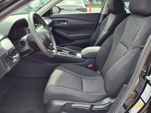 Certified 2025 Honda Accord LX image 16