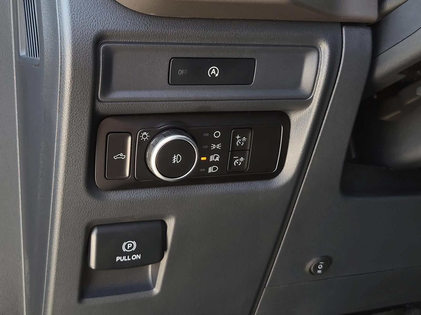 Used 2025 Ford F150 XL w/ Equipment Group 103A High AWD/4WD image 18