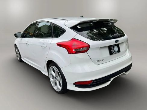Used 2016 Ford Focus ST FWD image 5