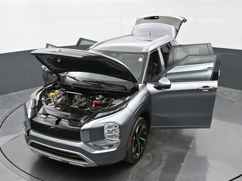 Used 2022 Mitsubishi Outlander SEL FWD image 45