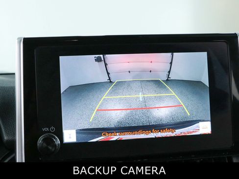 Used 2023 Toyota RAV4 XLE w/ Convenience Package FWD image 18