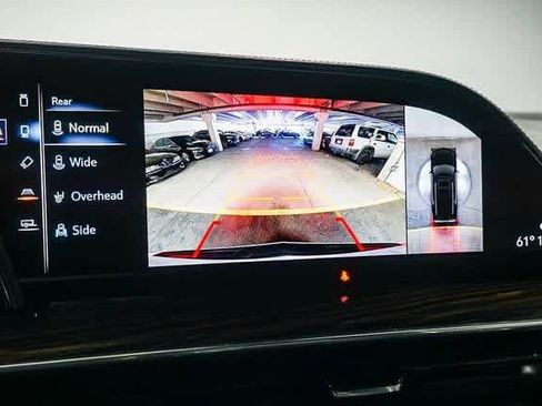 Used 2021 Cadillac Escalade Premium Luxury image 26