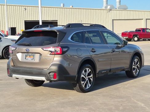 Used 2021 Subaru Outback Limited XT w/ Popular Package #2 AWD/4WD image 6
