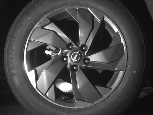 Used 2025 Nissan Rogue SV FWD image 15