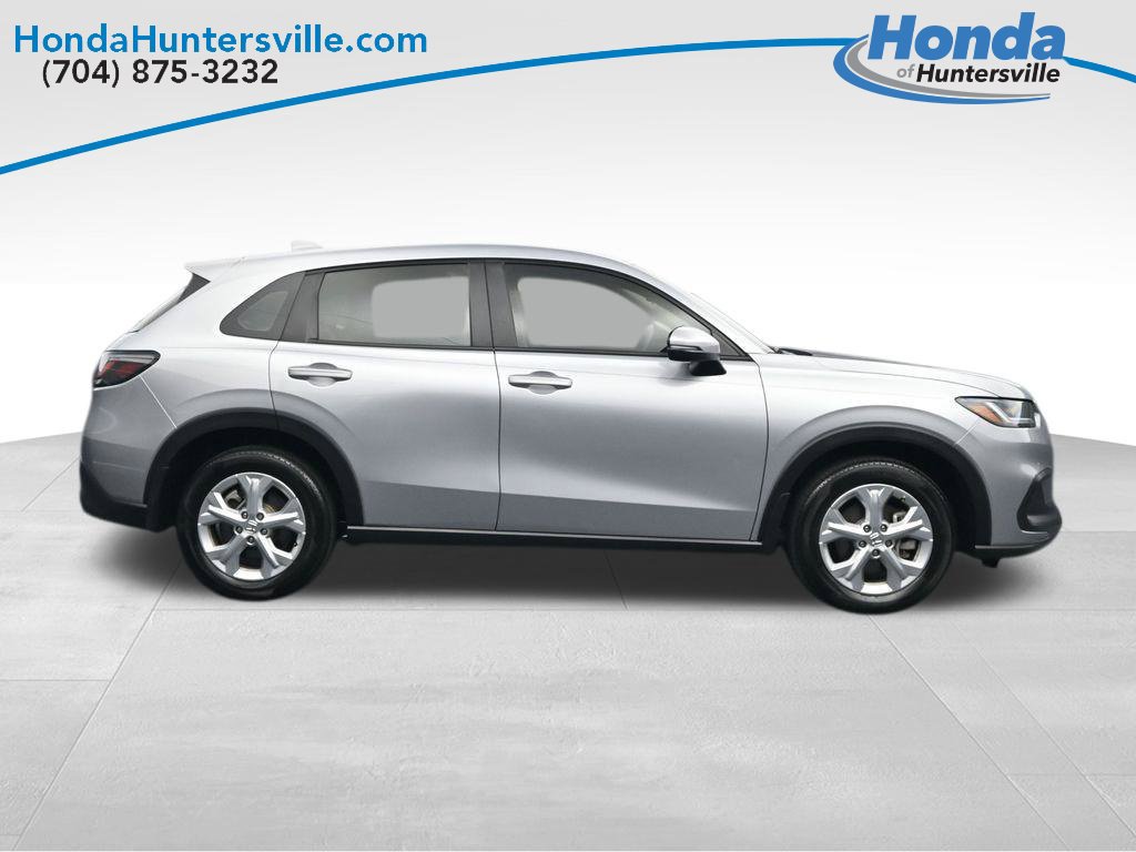 Certified 2025 Honda HR-V LX image 9