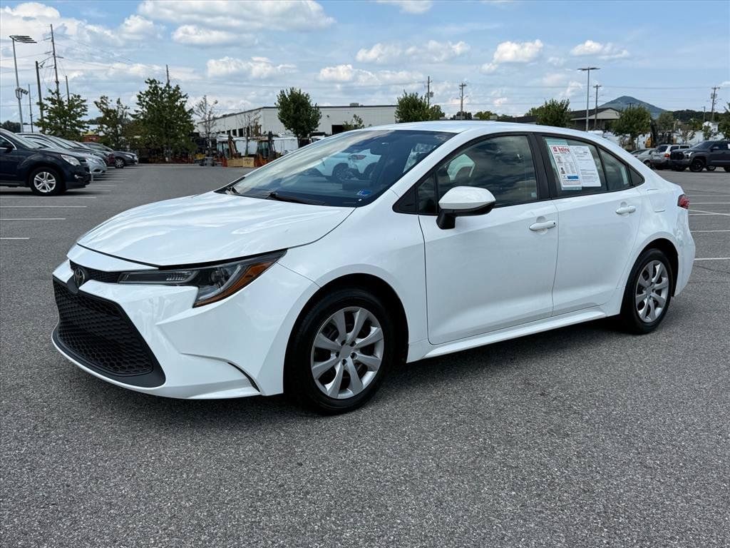 Used 2022 Toyota Corolla LE FWD image 9