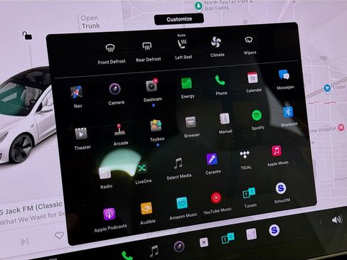Used 2018 Tesla Model 3 Mid Range image 18