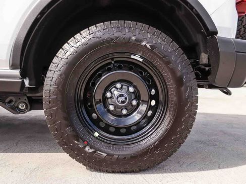 New 2026 Ford Bronco Big Bend w/ Black Diamond Package AWD/4WD image 10