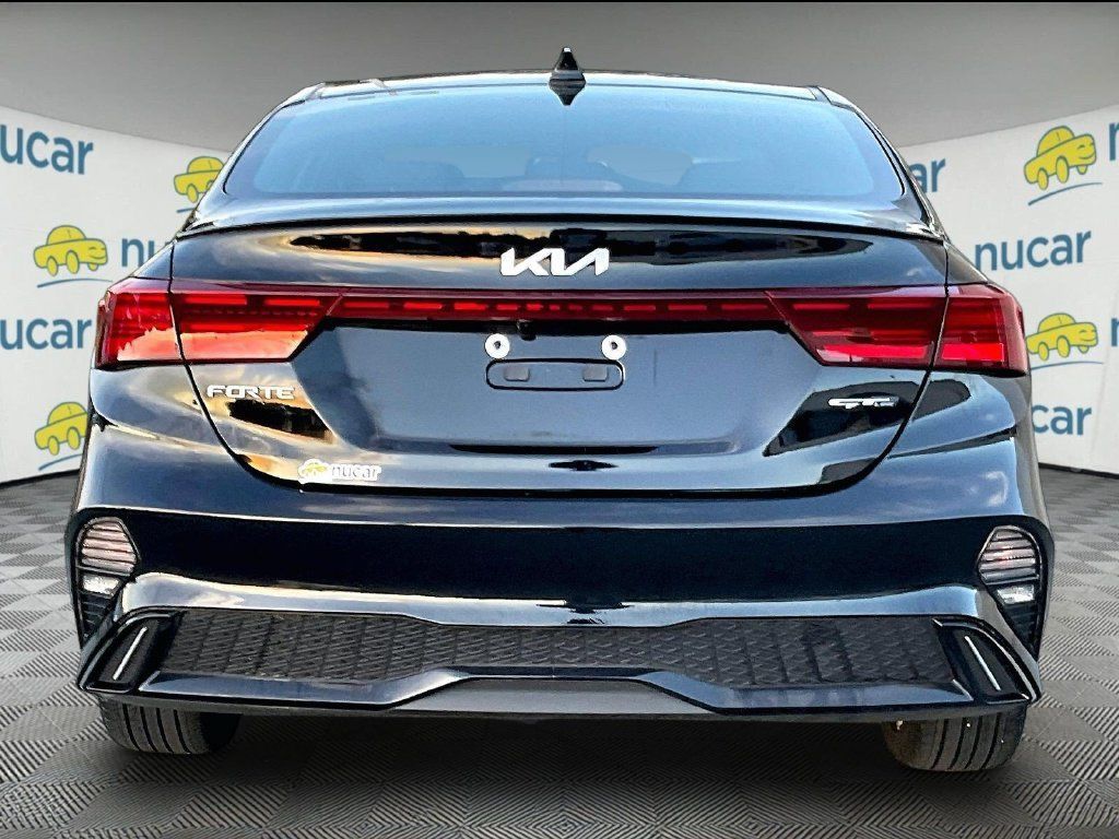 Used 2024 Kia Forte GT-Line w/ GT-Line Premium Package FWD image 5