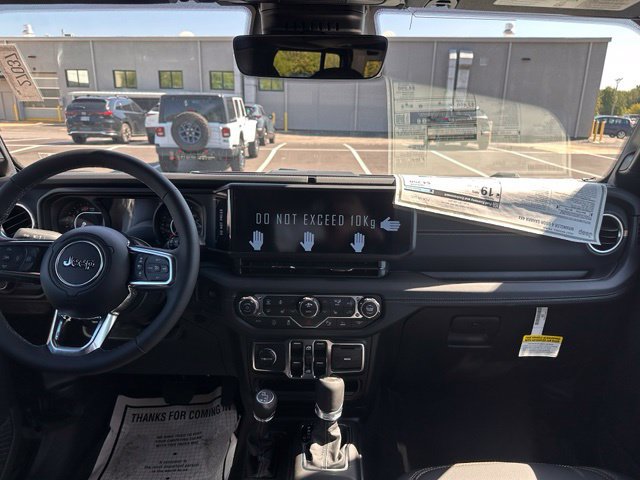 New 2027 Jeep Wrangler Unlimited Sahara AWD/4WD image 27