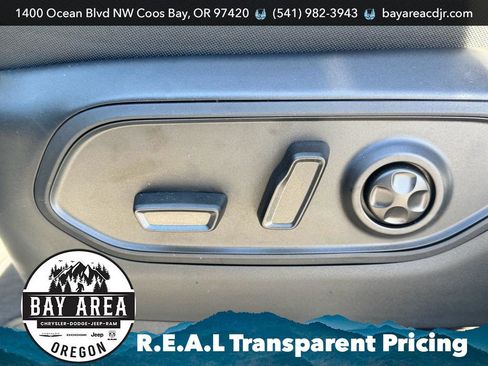 New 2026 Jeep Grand Cherokee Laredo X image 14