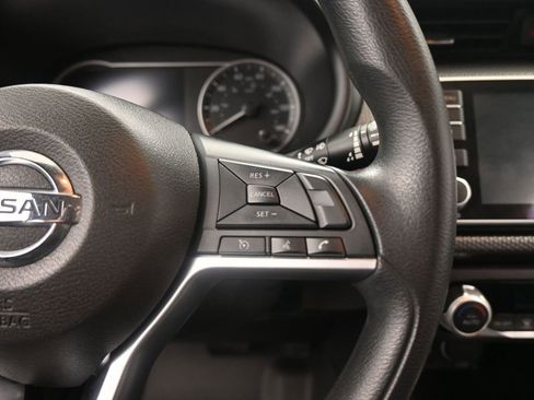 Used 2020 Nissan Kicks SV image 13