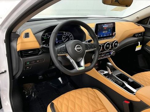 New 2025 Nissan Sentra SV w/ SV Premium Package image 6