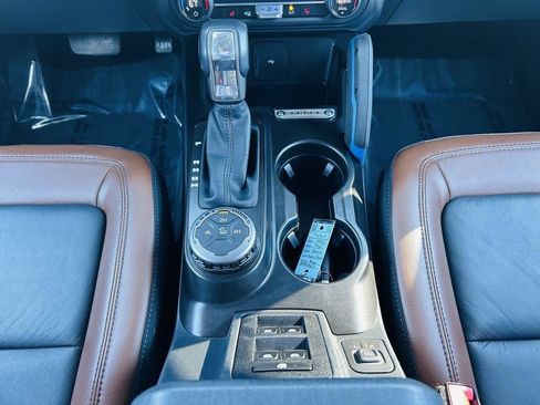 Used 2023 Ford Bronco Outer Banks image 22