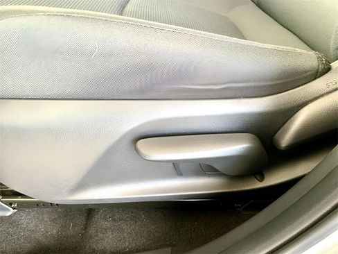 Used 2023 Toyota RAV4 LE image 40