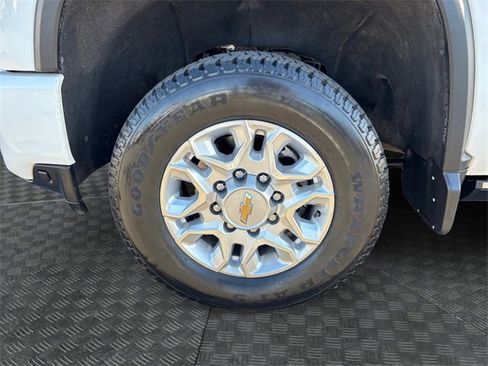 Used 2022 Chevrolet Silverado 3500 High Country image 14
