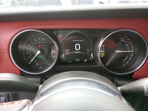 New 2023 Jeep Wrangler Unlimited Rubicon 4xe image 13