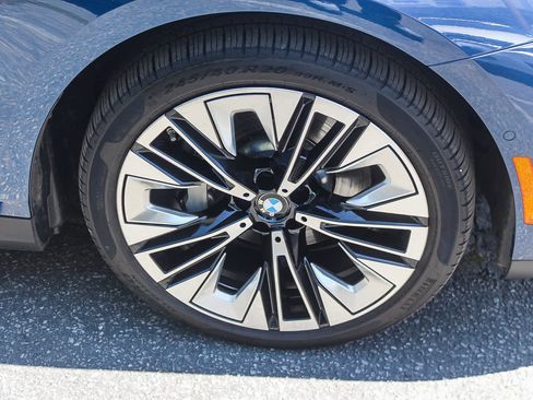 Used 2026 BMW 530i RWD image 9