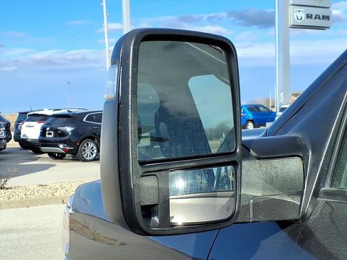 Used 2024 RAM 2500 Big Horn image 33