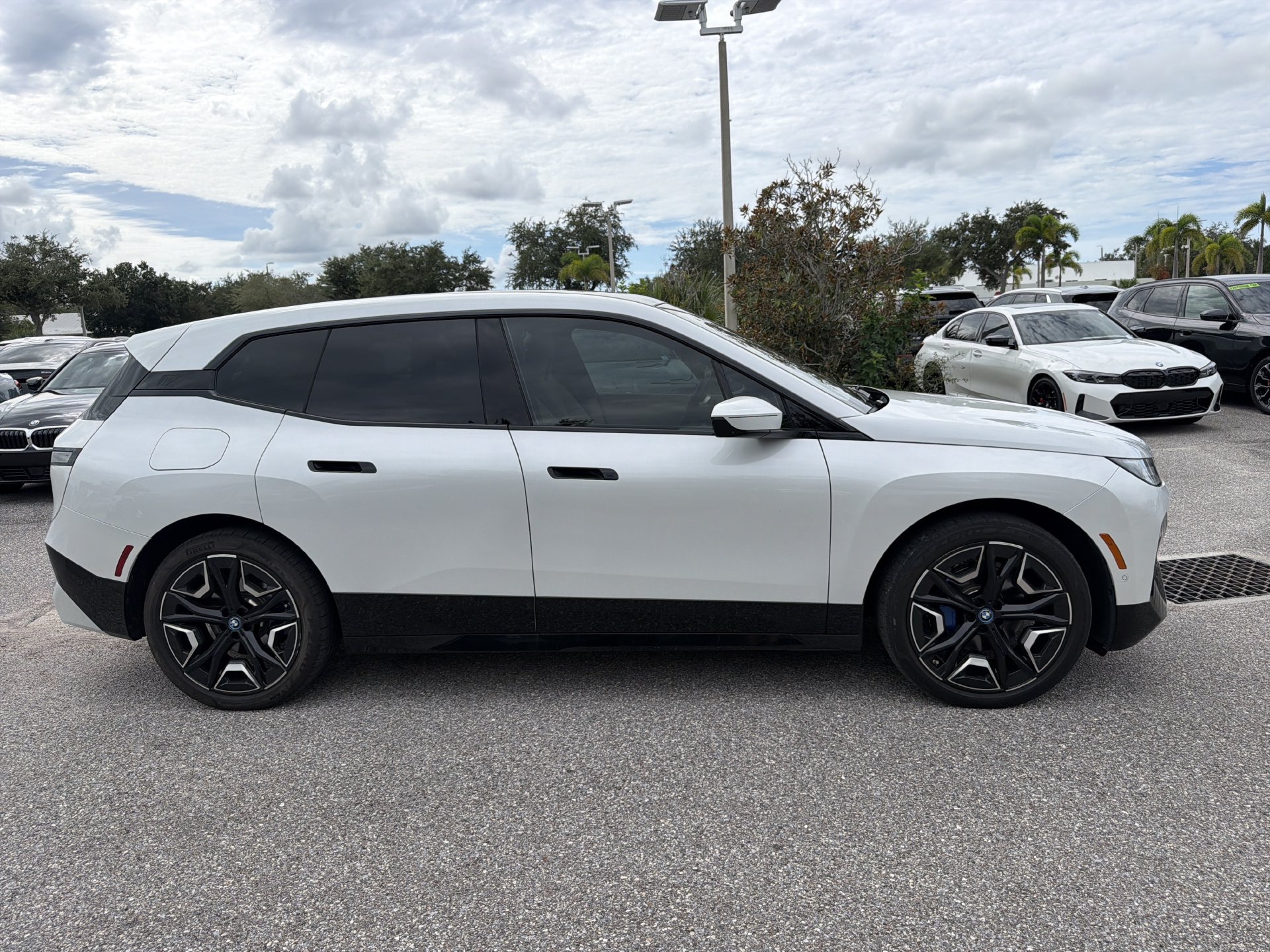 Certified 2024 BMW iX xDrive50 w/ Sport Package AWD/4WD image 3