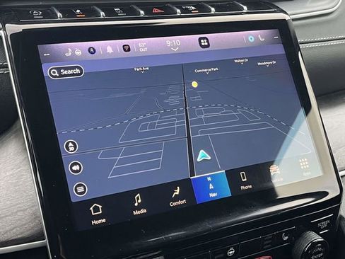 Used 2023 Jeep Grand Cherokee L Limited image 30