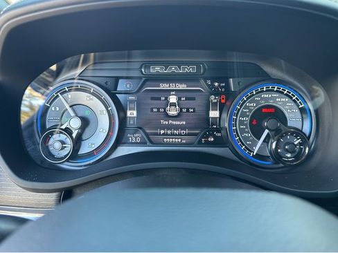 Used 2022 RAM 3500 Limited image 11