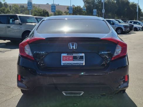 Used 2020 Honda Civic Sport image 4