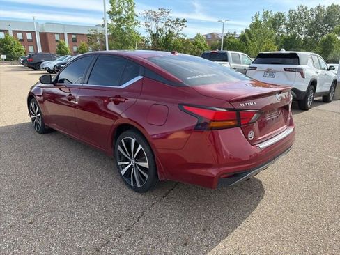 Used 2021 Nissan Altima 2.5 SR w/ SR Premium Package AWD/4WD image 4