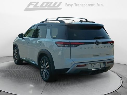 Used 2022 Nissan Pathfinder Platinum w/ Cargo Package FWD image 6