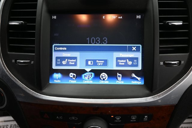 Used 2014 Chrysler 300 AWD image 15