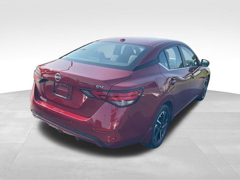 Used 2024 Nissan Sentra SV FWD image 5