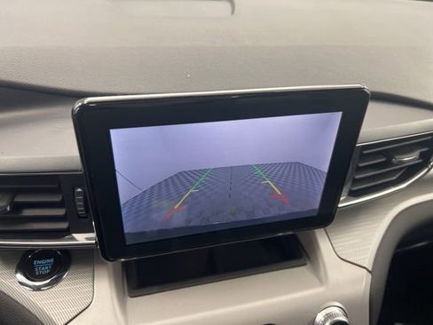 Used 2024 Ford Explorer XLT w/ Equipment Group 202A image 19