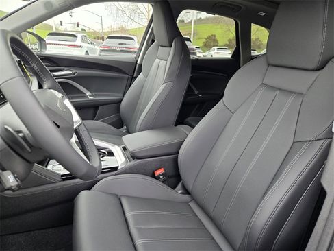 New 2025 Audi Q5 Prestige image 20