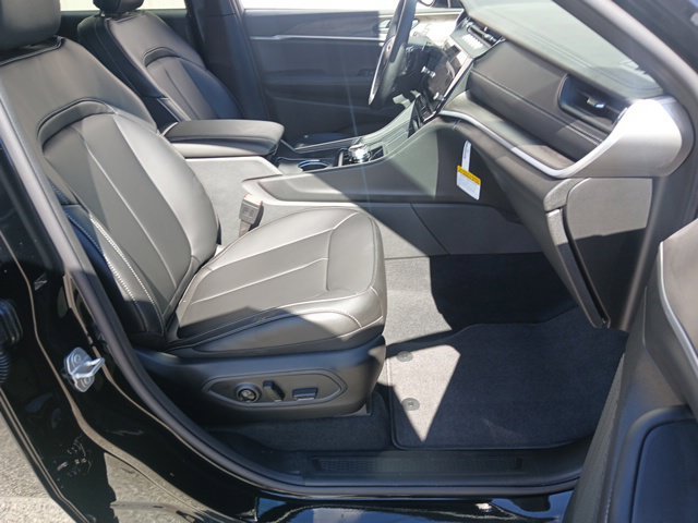 New 2027 Jeep Grand Cherokee Limited AWD/4WD image 29