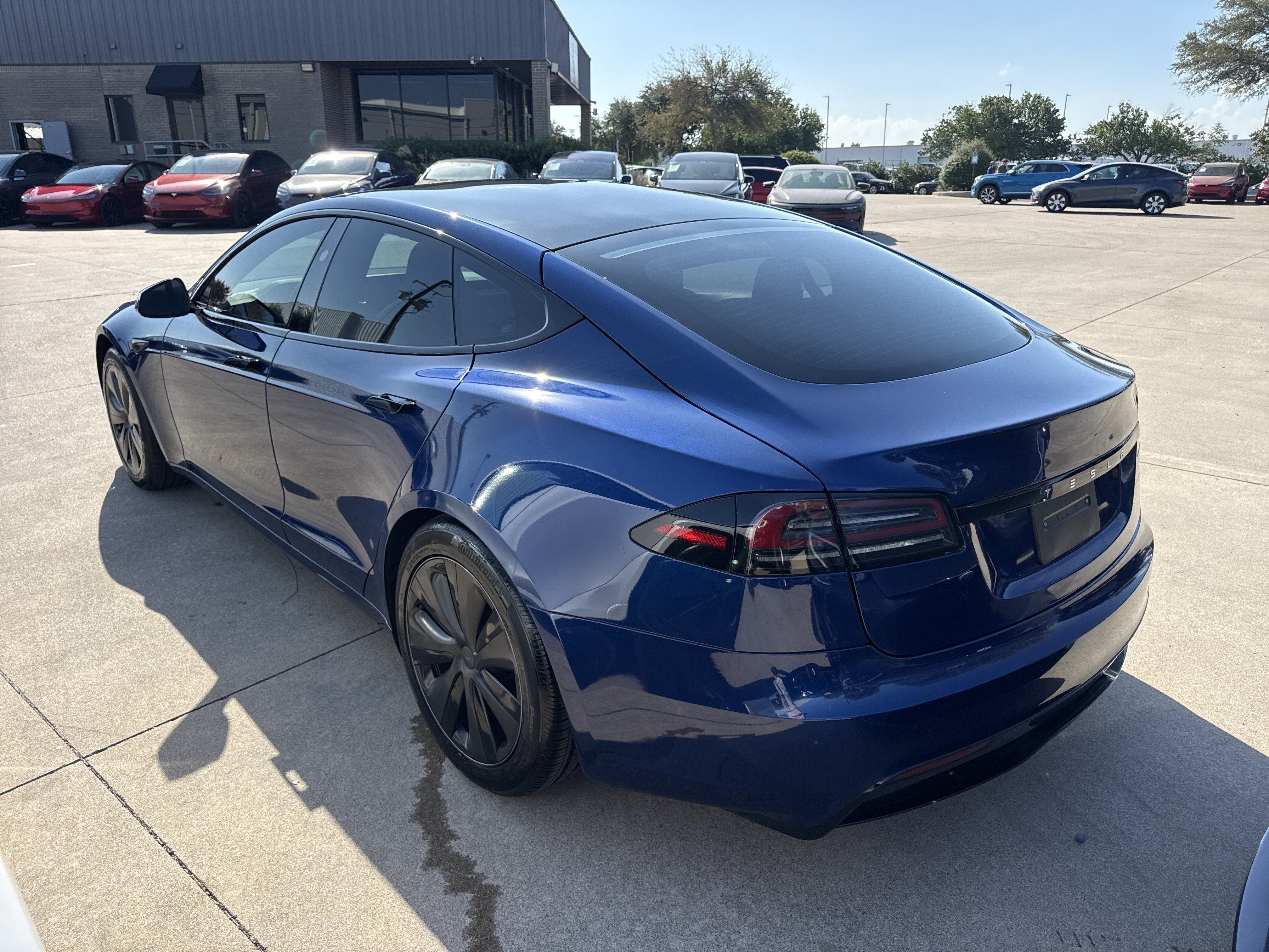 Used 2023 Tesla Model S Standard Range AWD/4WD image 11