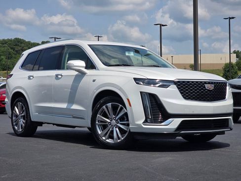 Used 2023 Cadillac XT6 Premium Luxury FWD image 1