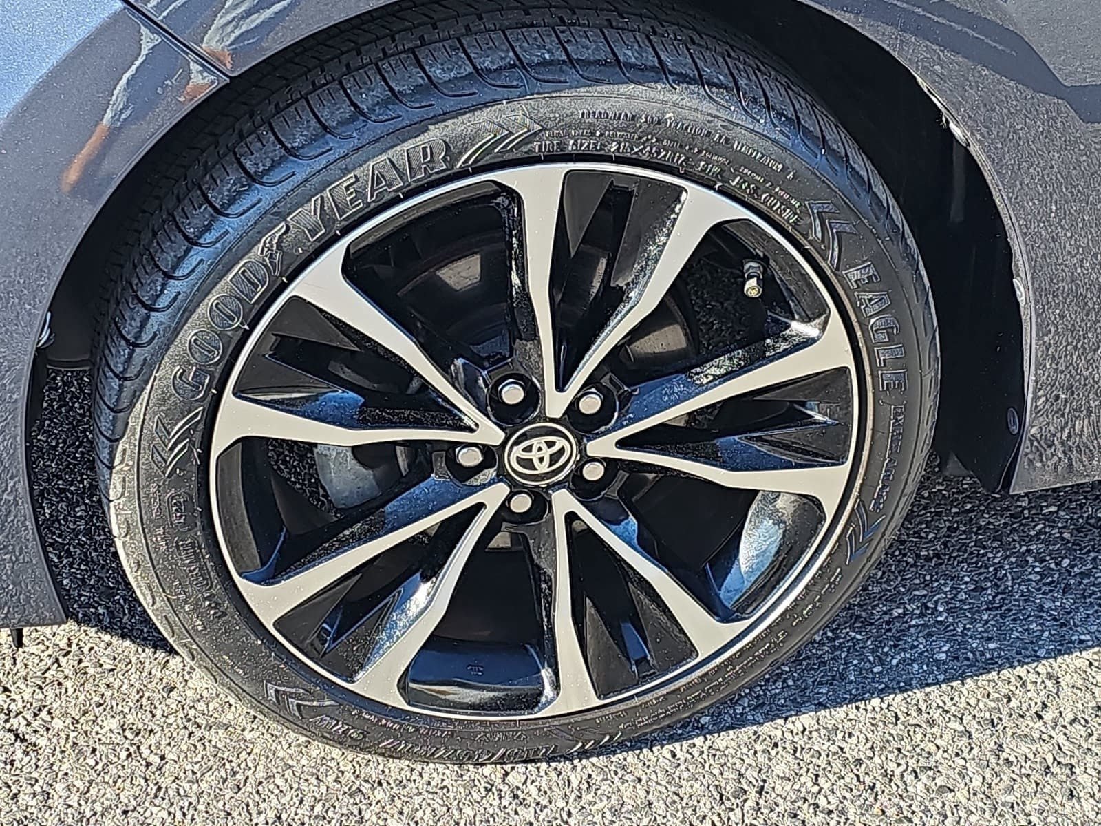 Used 2019 Toyota Corolla SE FWD image 10
