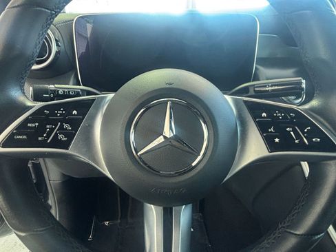 Used 2024 Mercedes-Benz GLC 300 image 30