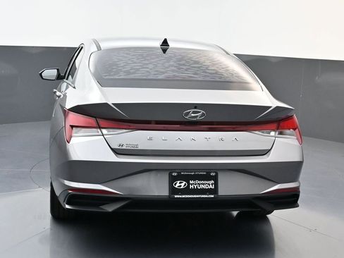 Certified 2023 Hyundai Elantra SEL image 4