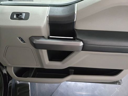 Used 2020 Ford F150 XLT w/ Trailer Tow Package image 24