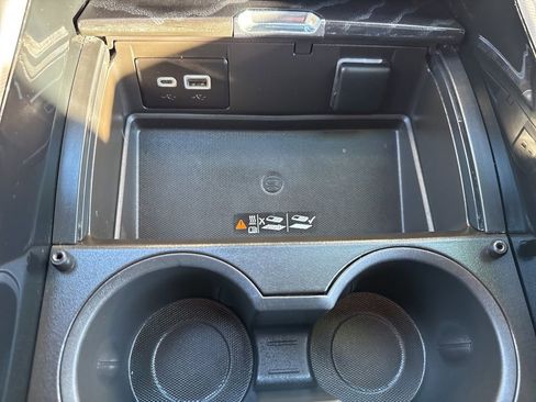 Used 2023 GMC Yukon Denali image 29