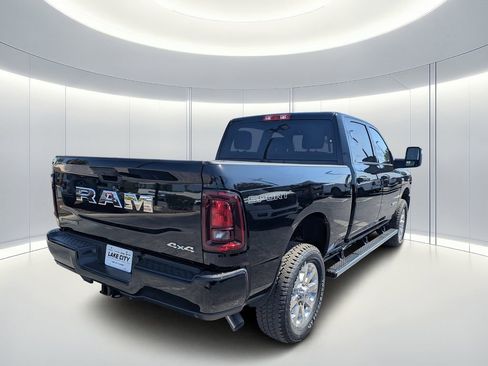 New 2026 RAM 2500 Big Horn AWD/4WD image 4