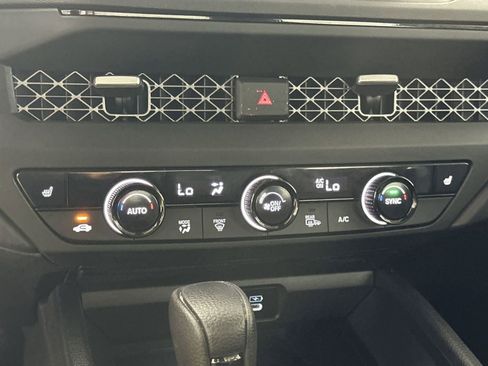 Used 2025 Honda Accord SE image 19