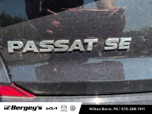 Used 2017 Volkswagen Passat 1.8T SE FWD image 13