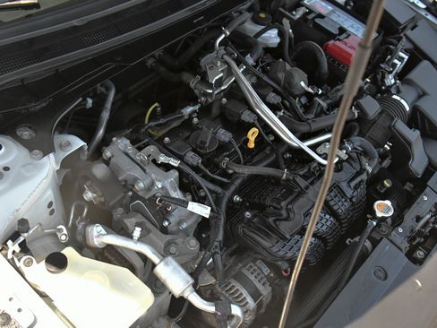 Used 2024 Nissan Altima 2.5 SV FWD image 41