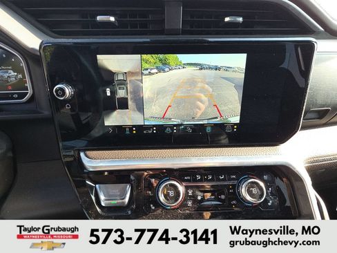 Used 2022 GMC Sierra 1500 Denali w/ Technology Package AWD/4WD image 8